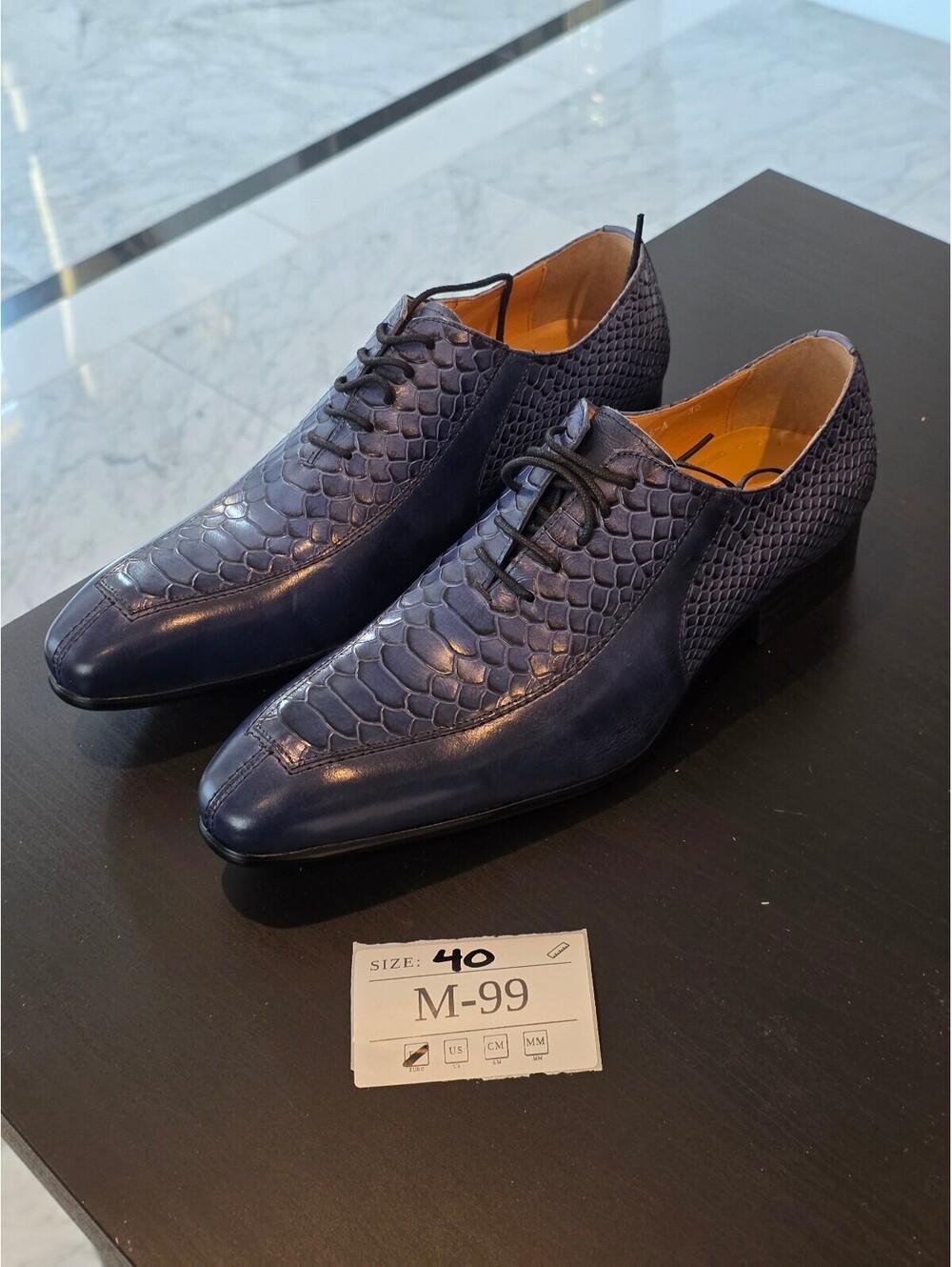 Men's Blue Textured Leather Oxfords
